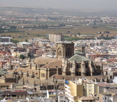 Granada_city-and_commerce.jpg