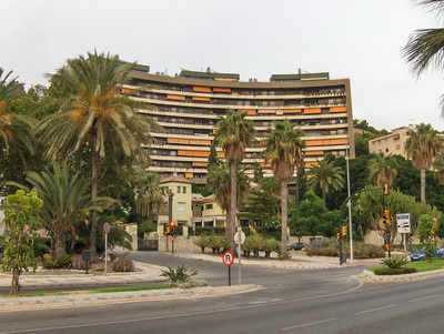 Apartments_building_in_El_Morlaco.jpg